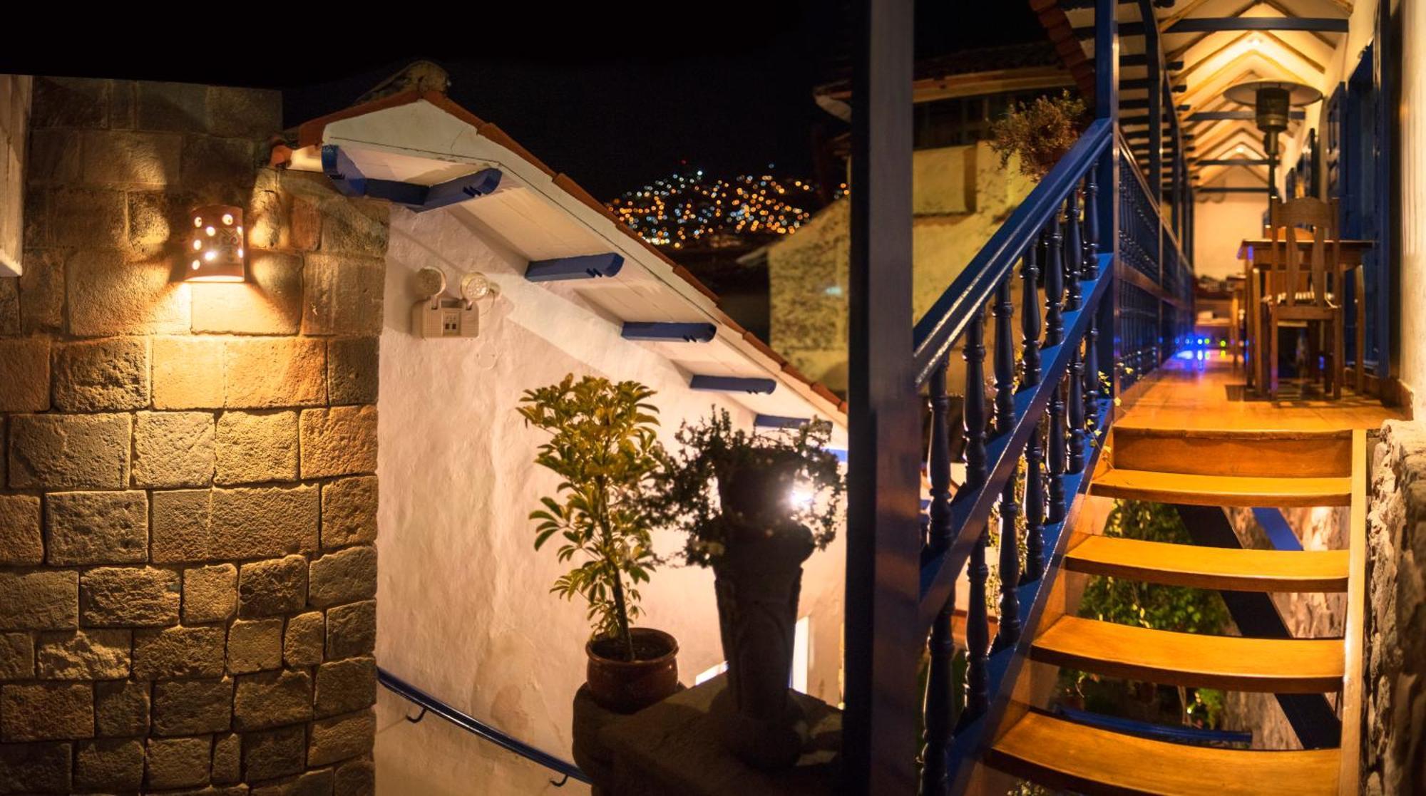 Rumi Wasi Cuzco Buitenkant foto